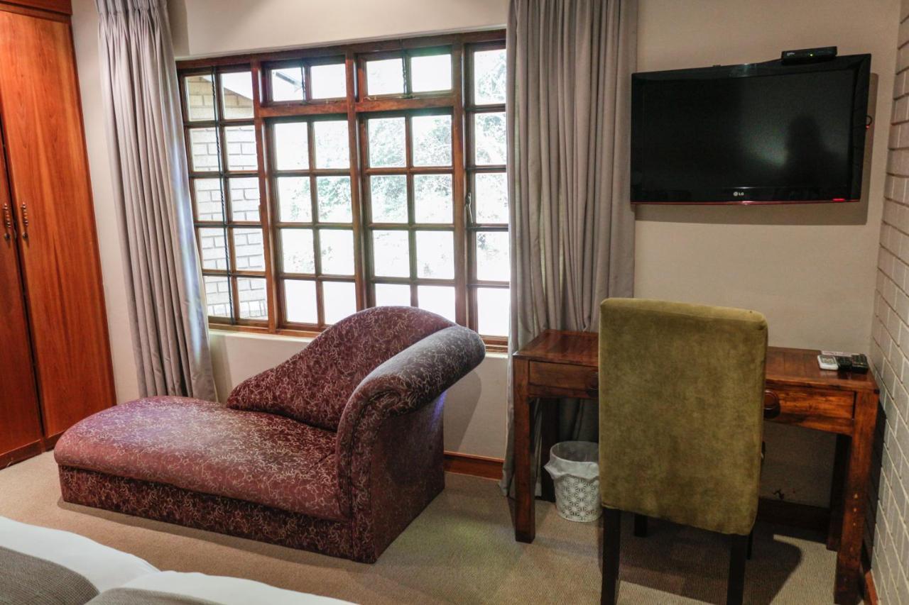 25 On Catherine Pretoria-Noord Esterno foto