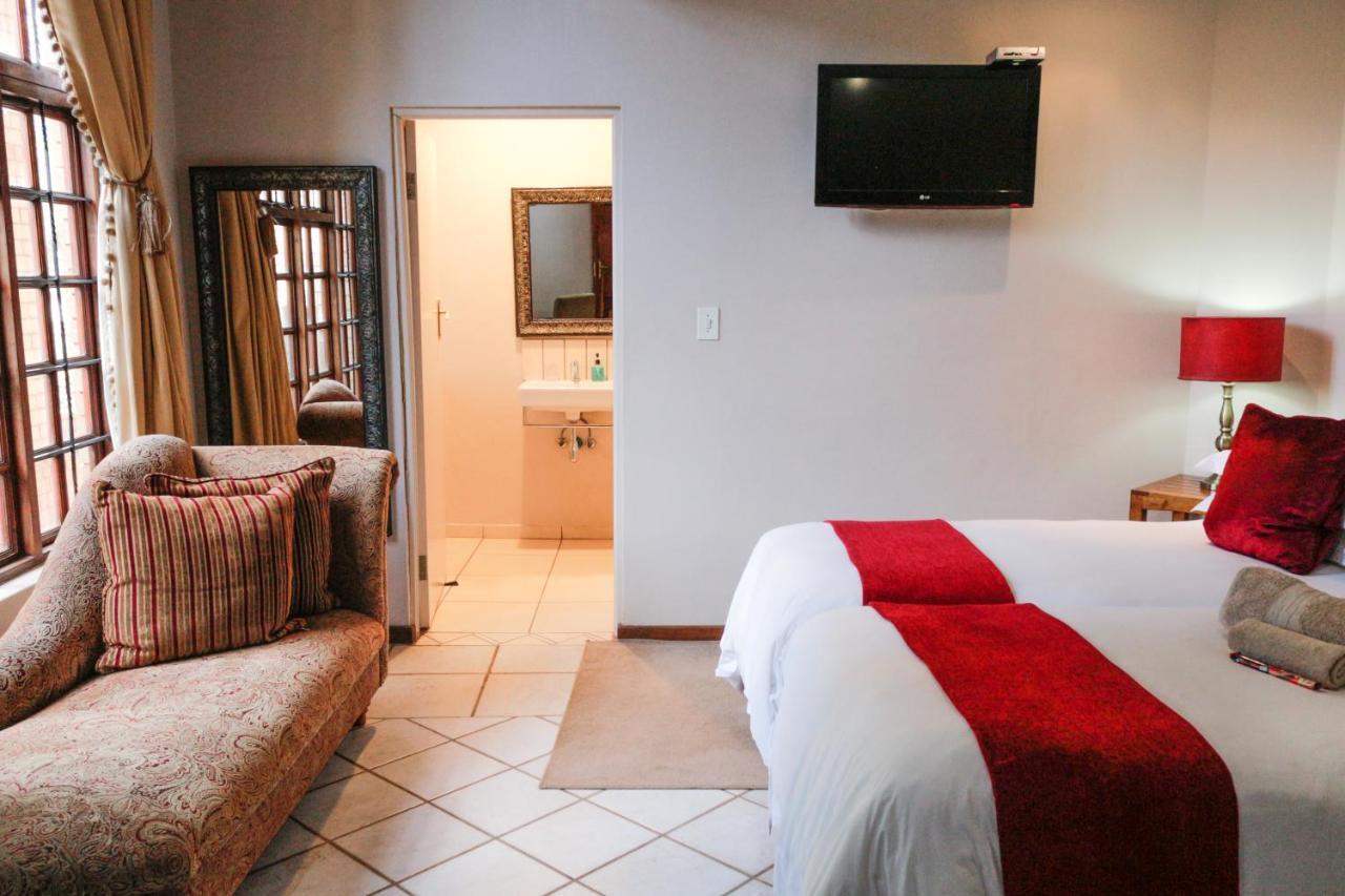 25 On Catherine Pretoria-Noord Esterno foto